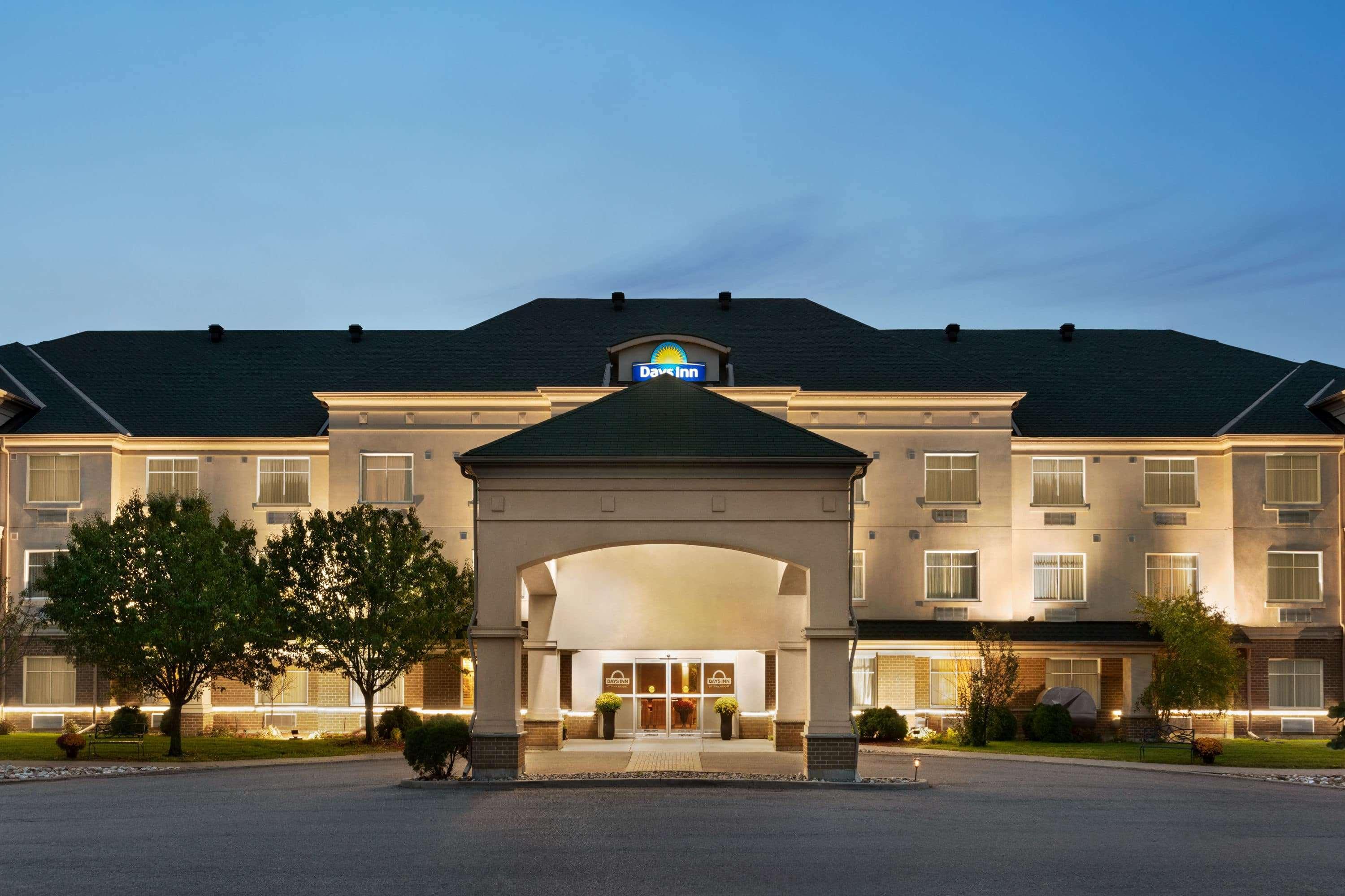 Days Inn By Wyndham Ottawa Airport Eksteriør billede